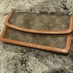 LOUISVITTON wallet